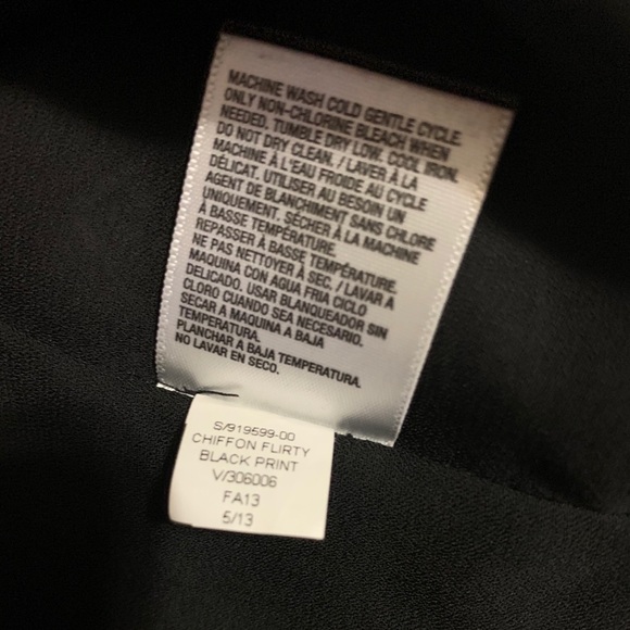 Old Navy Chiffon Tiered Skirt Size Large - Picture 3 of 3